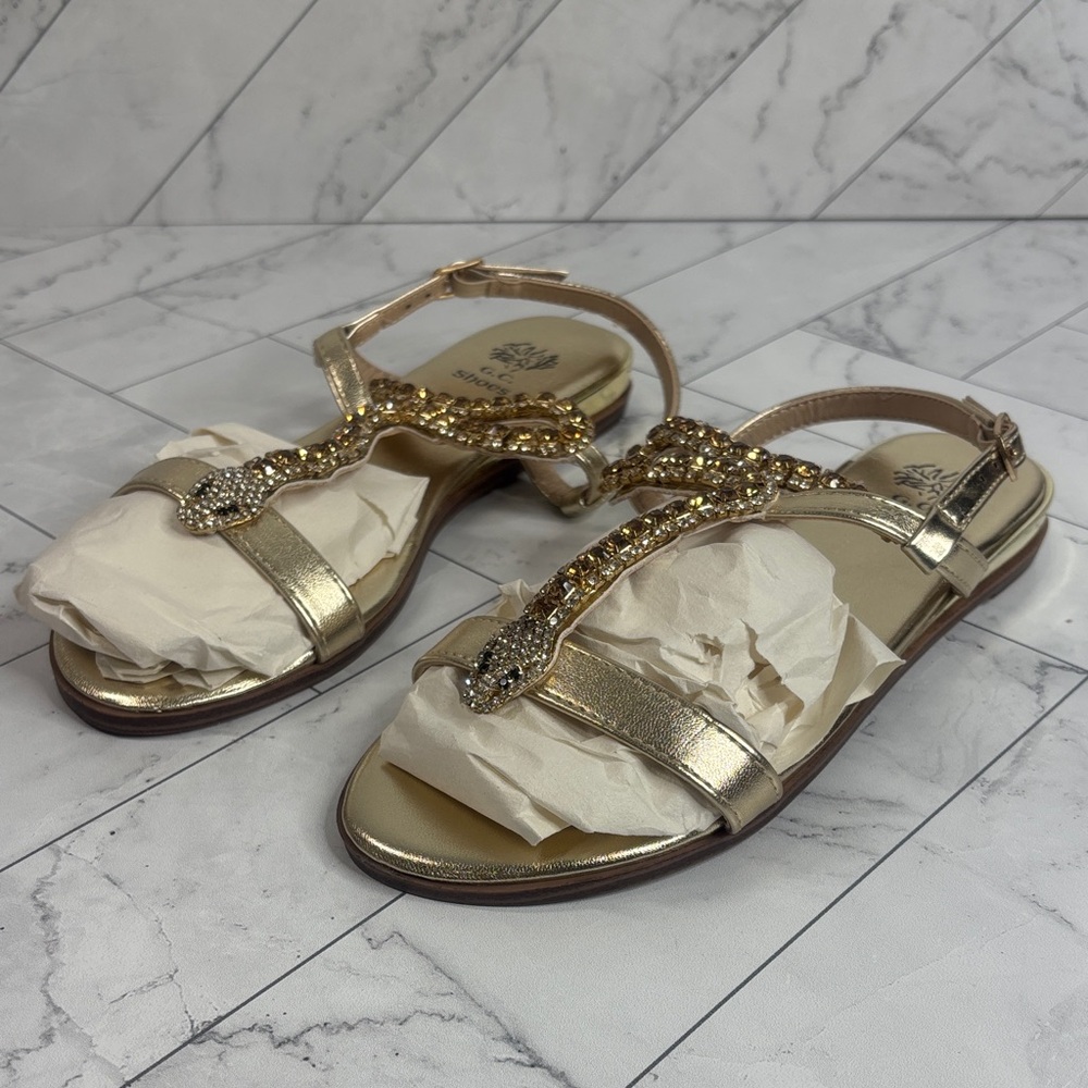 NWT GC Shoes Womens Lidia Gold Embellished Rhinestone Snake Flat Sandals Size 8